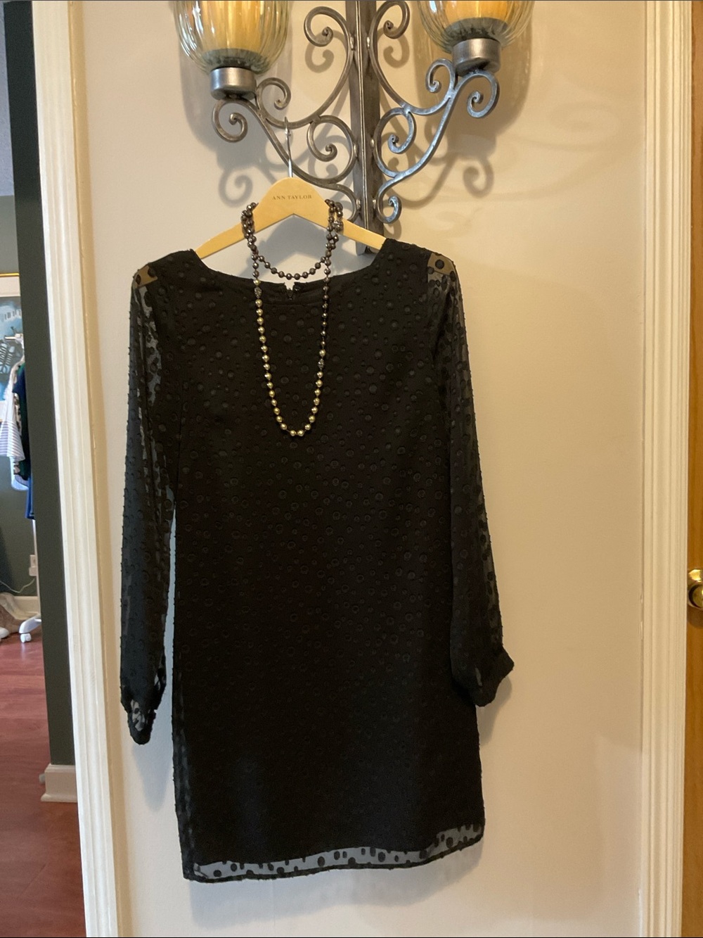 Black Textured Dot Long-Sleeve shift Dress